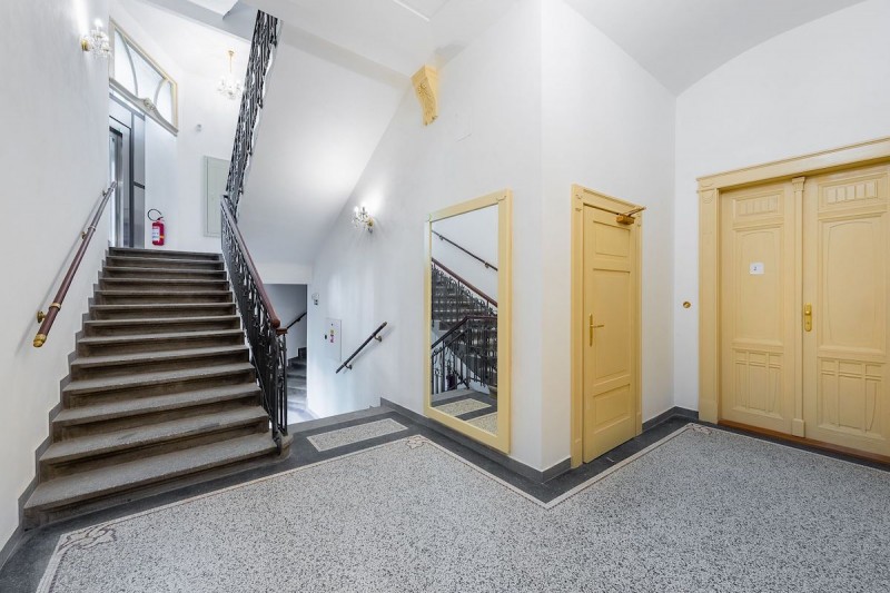 Квартира 3+kk, 82м2, Vinohrady